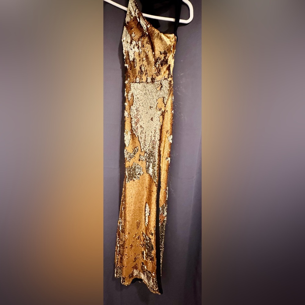 Nicole Bakti Gold One Shoulder Sleeveless Gown